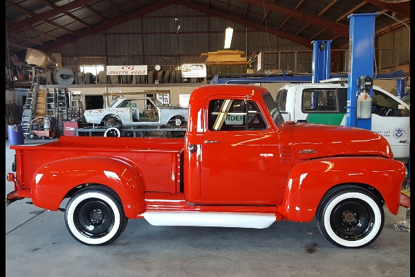 Lou's 1953 Chevrolet 3100